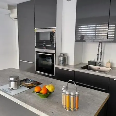 Apartment Plein Centre Saint-Tropez